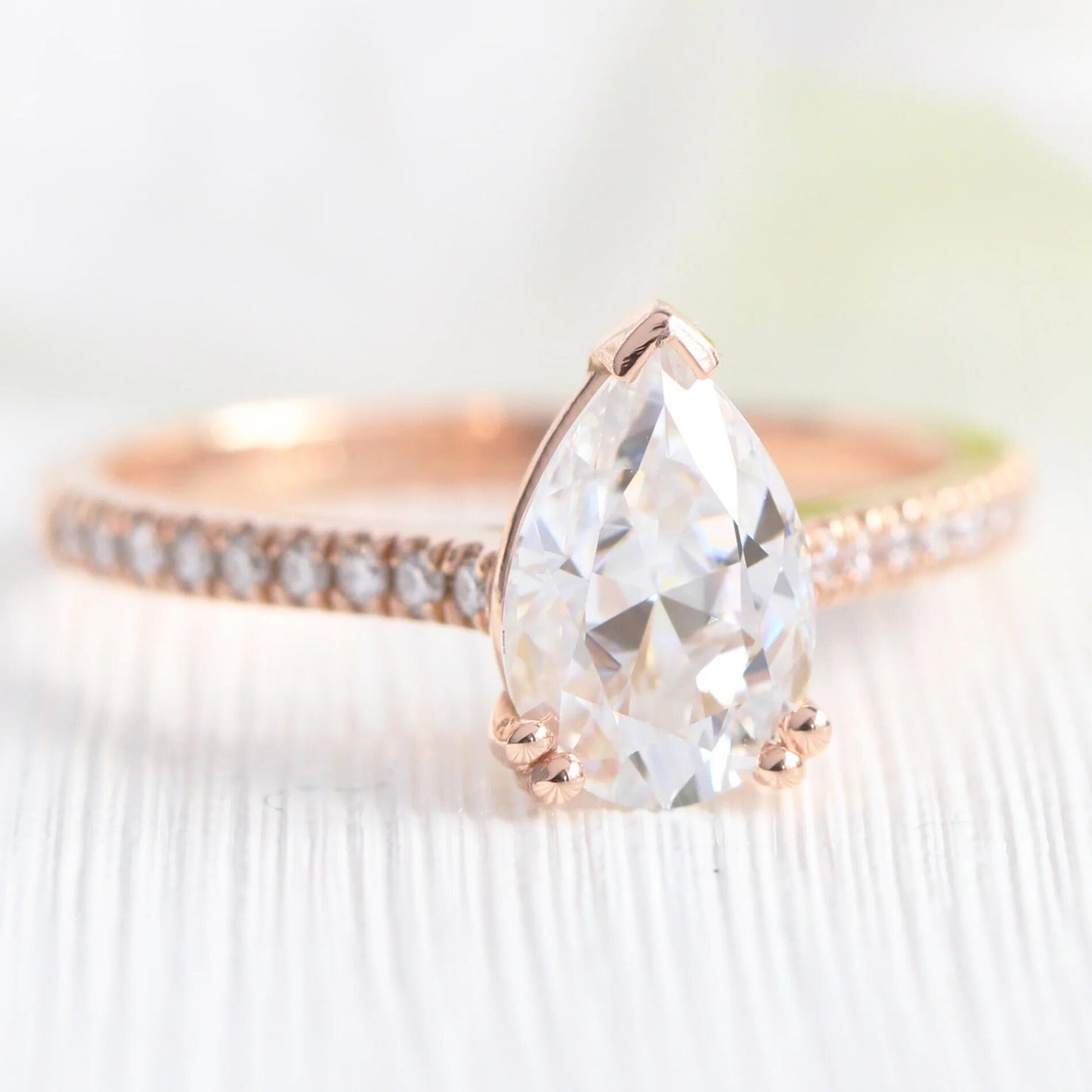 pear shaped wedding ring