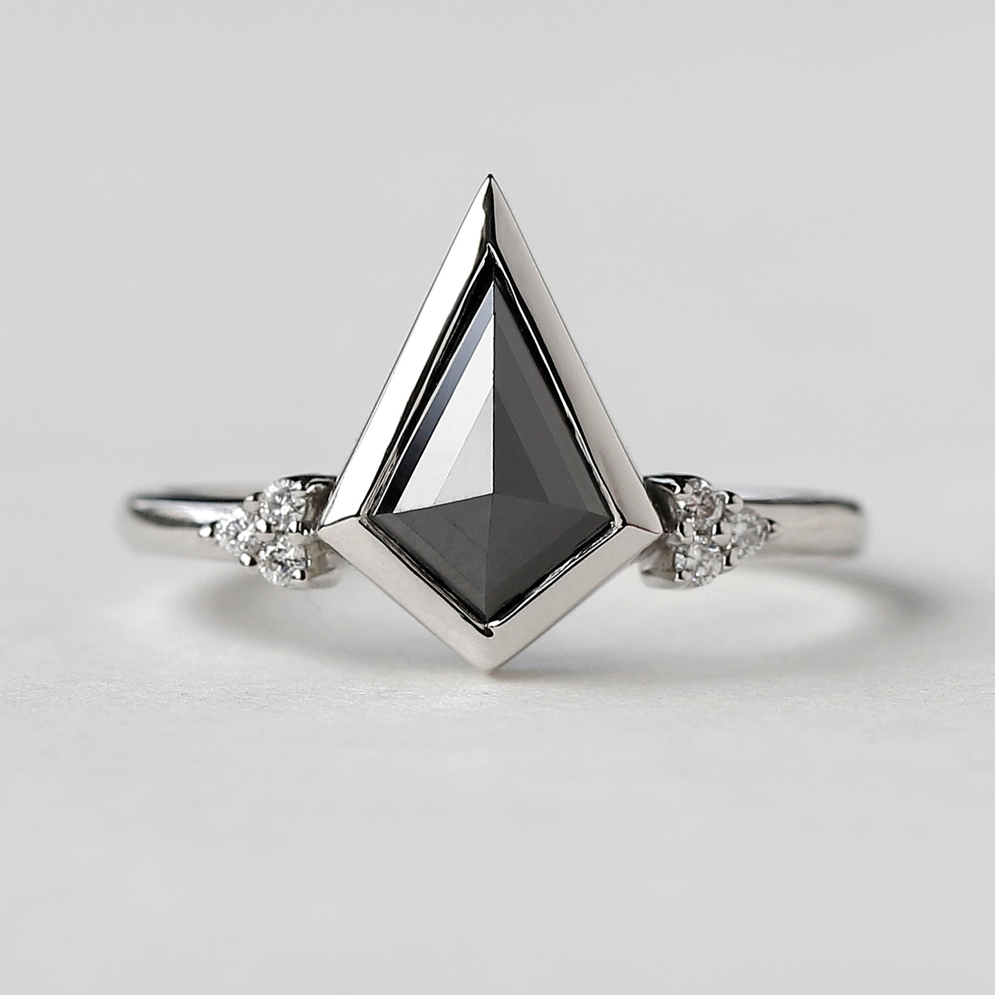 kite shaped diamond