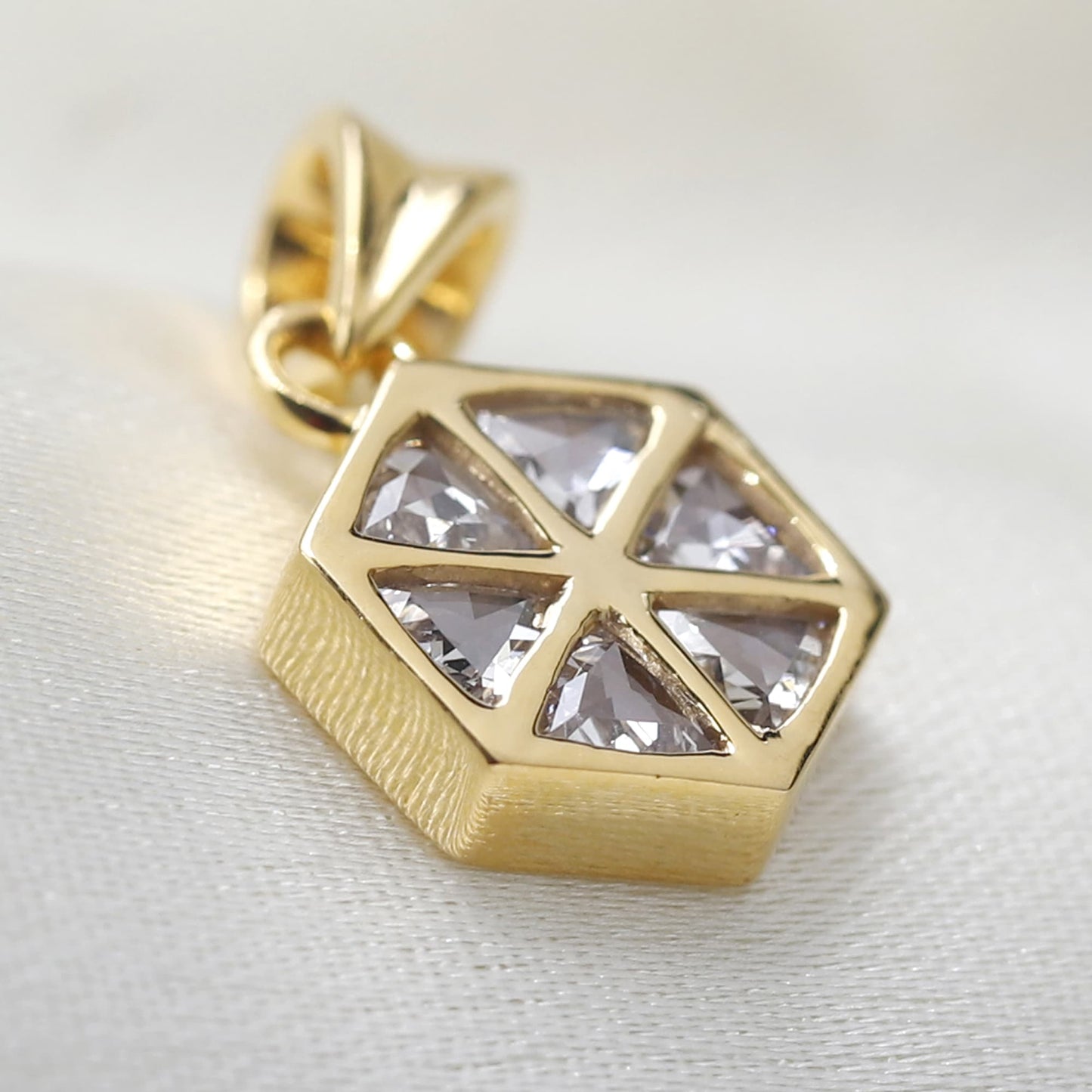 rose cut diamond pendant