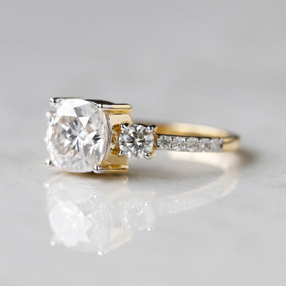 3-stone engagement ring