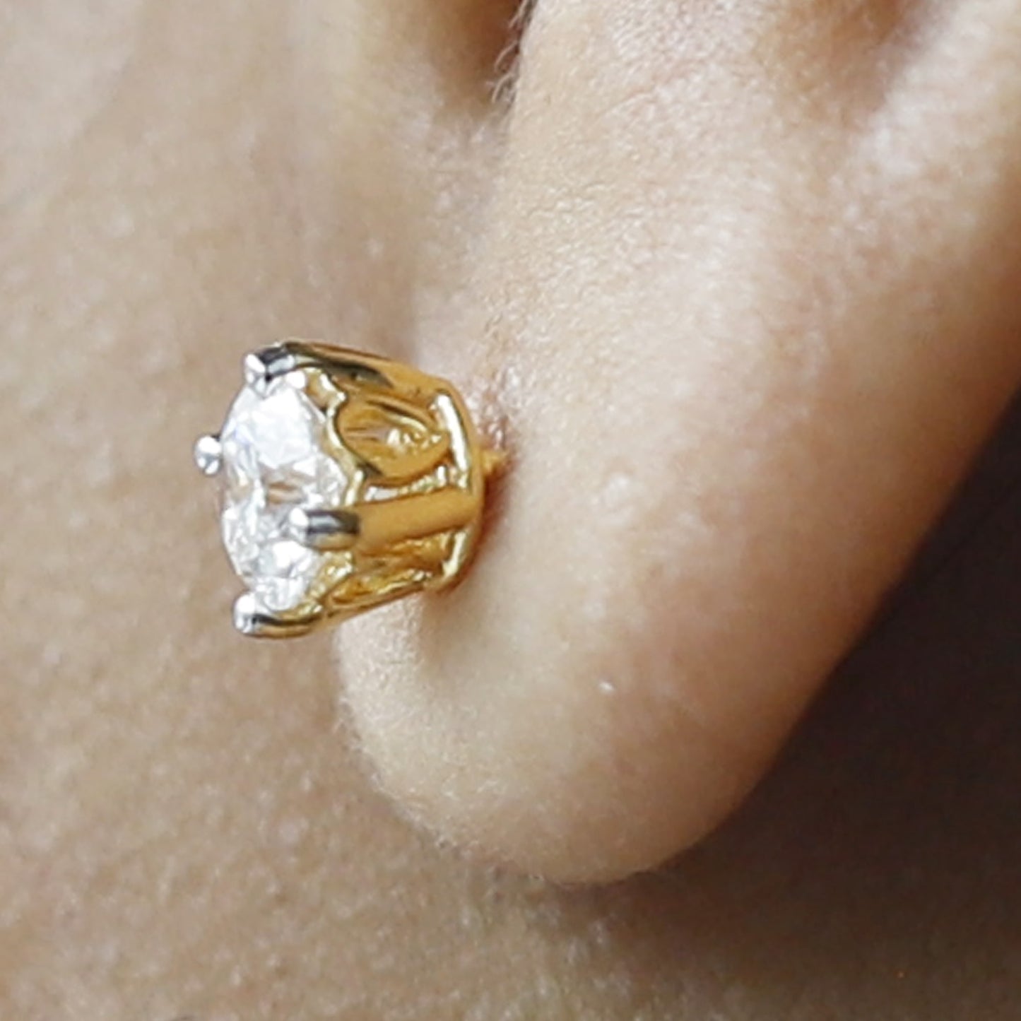 lab grown diamond earring