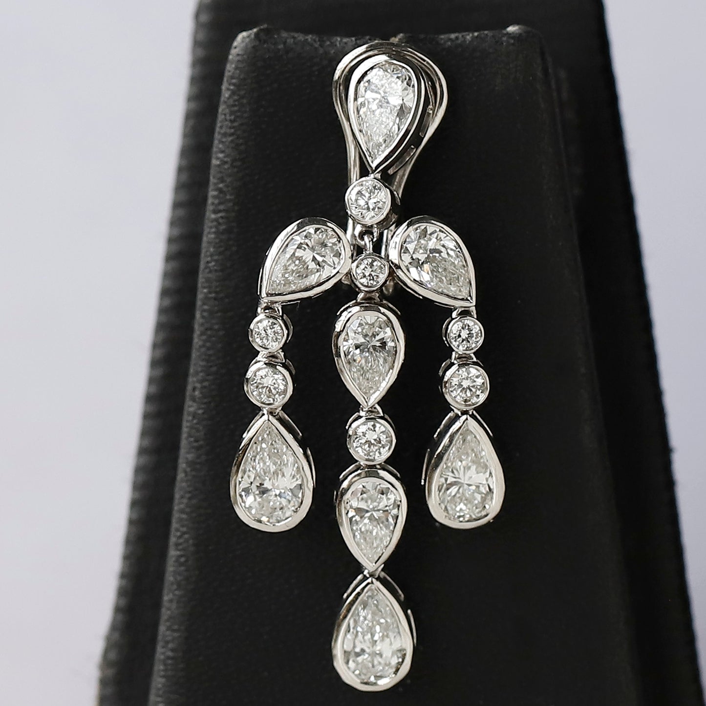 Pear Diamond Earring