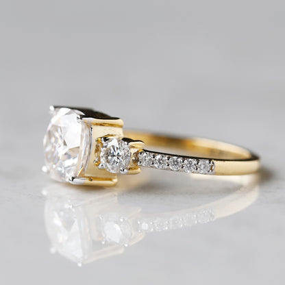 3-stone engagement ring