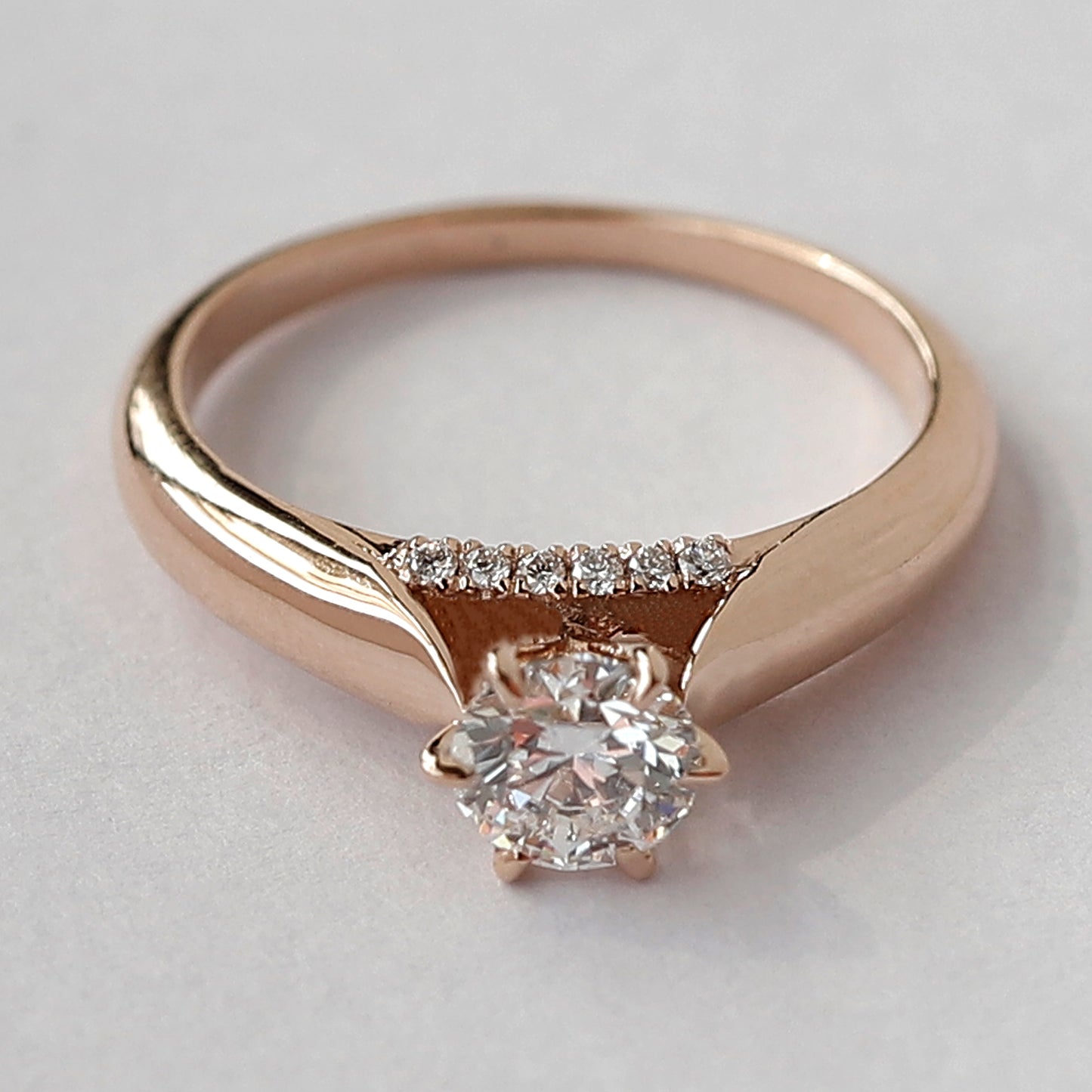 1 Ct Moissanite Women’s Unique Engagement Ring