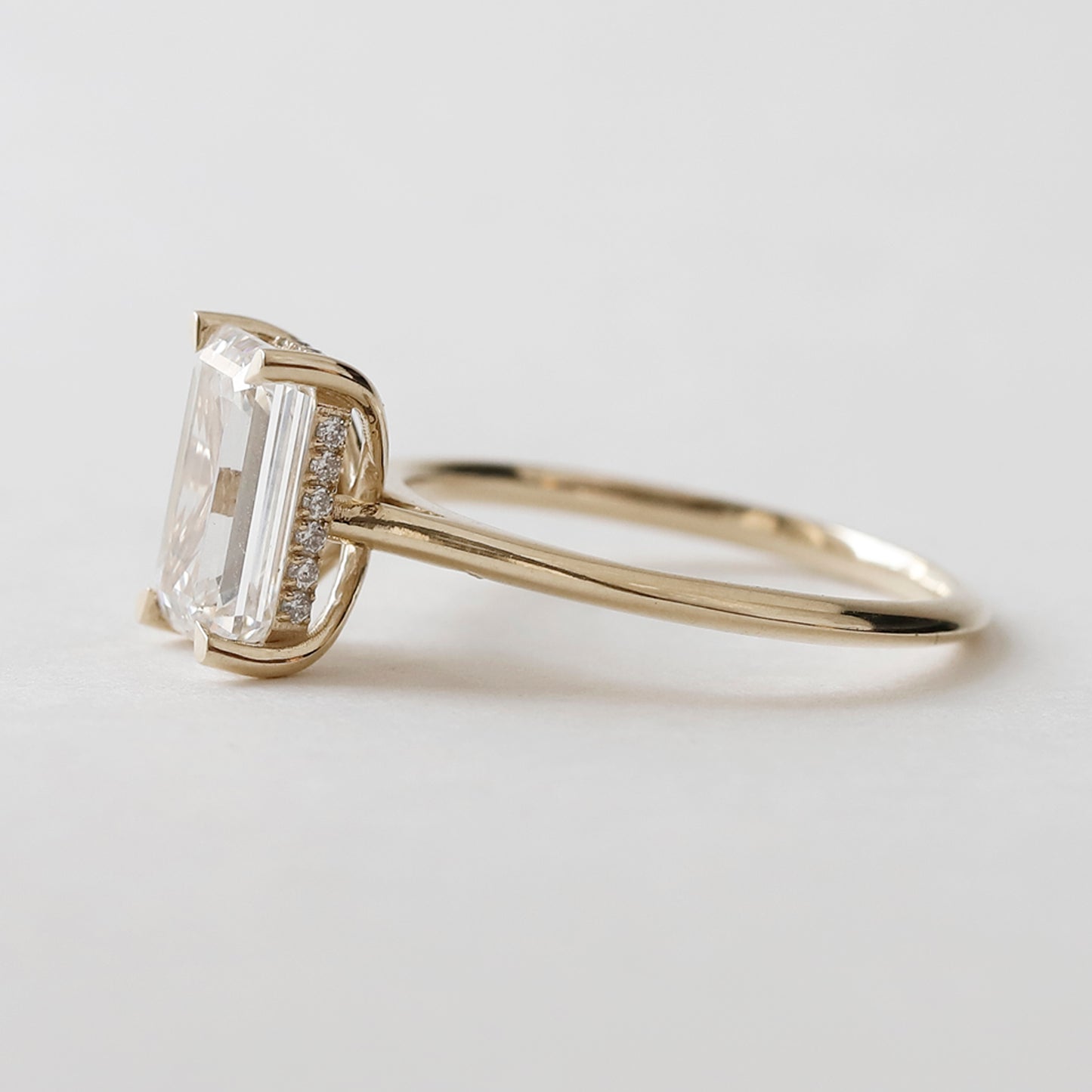 emerald cut engagement rings