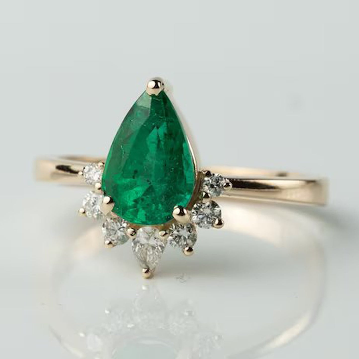 emerald pear cut ring