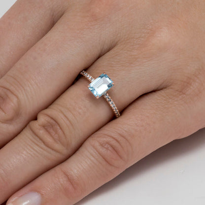 aquamarine for engagement ring