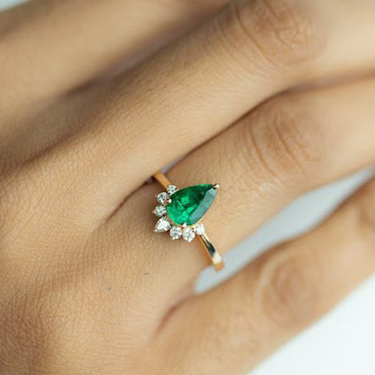 emerald pear cut ring