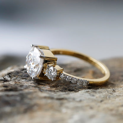 3-stone engagement ring