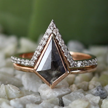 Stunning Vintage Kite Engagement Ring