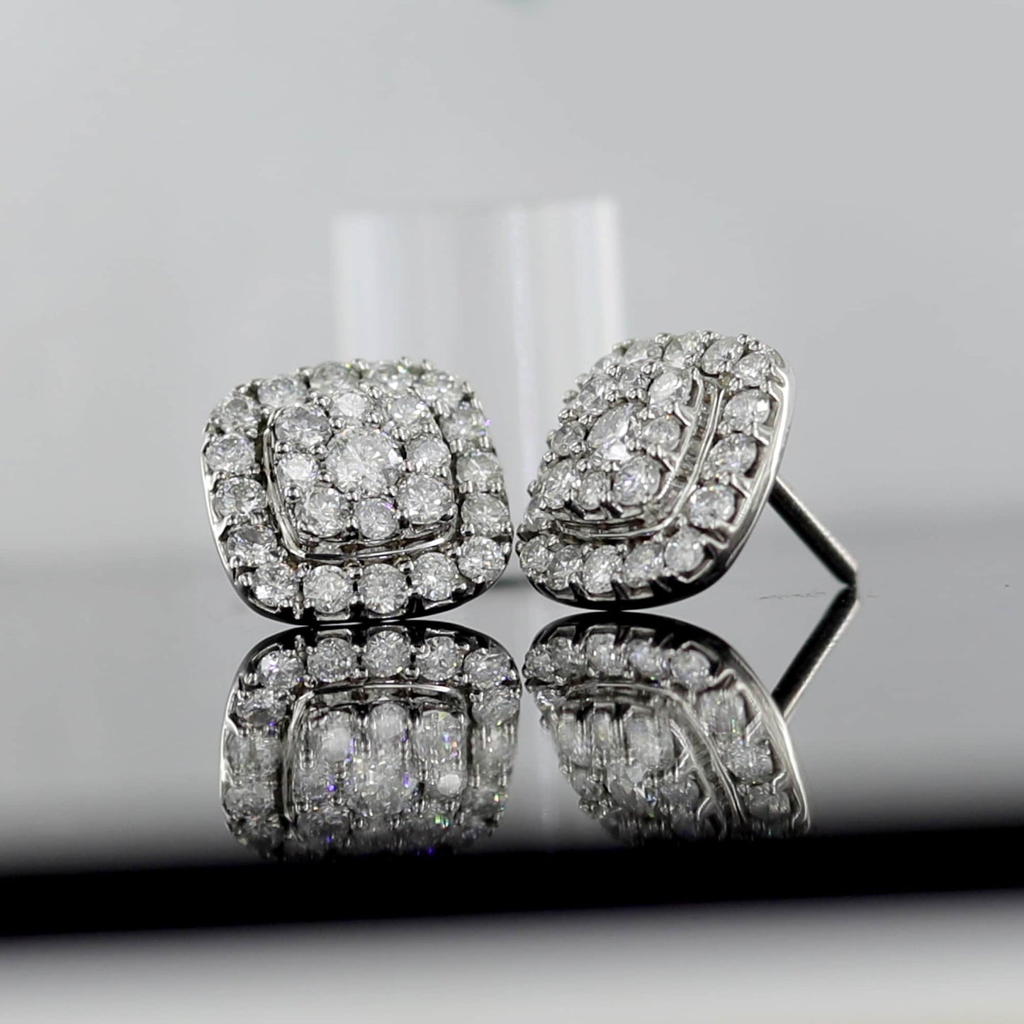 Diamond Stud Earring