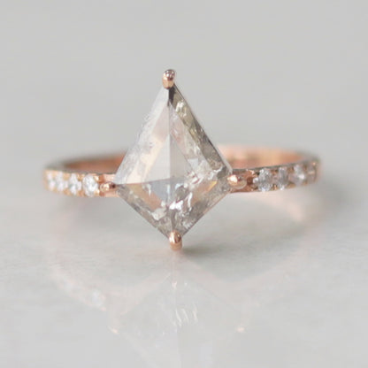 kite shaped ring