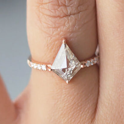 kite shaped ring