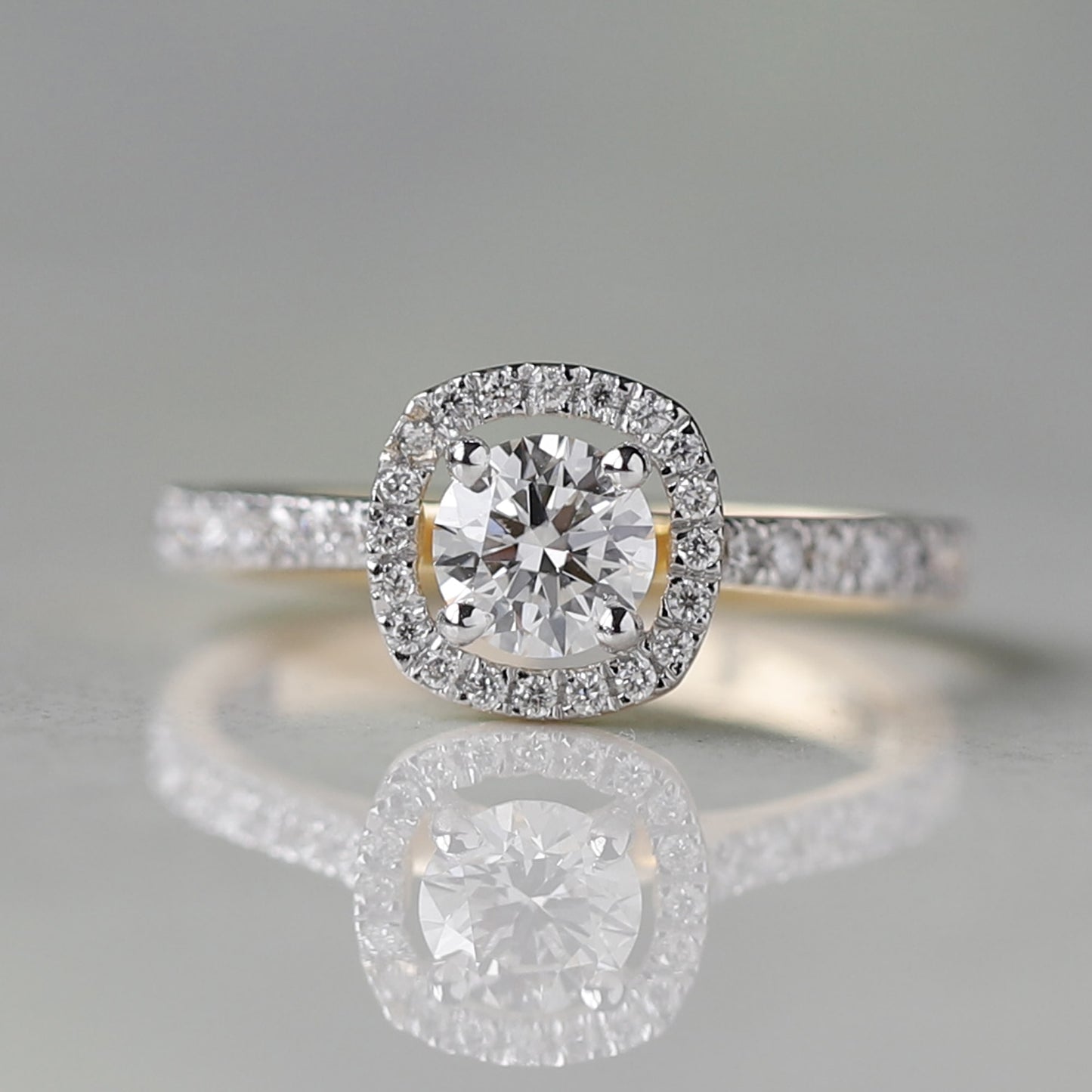 lab grown diamond halo ring