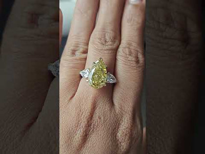 14 K Gold Diamond Pear-Shaped Engagement Ring For Her